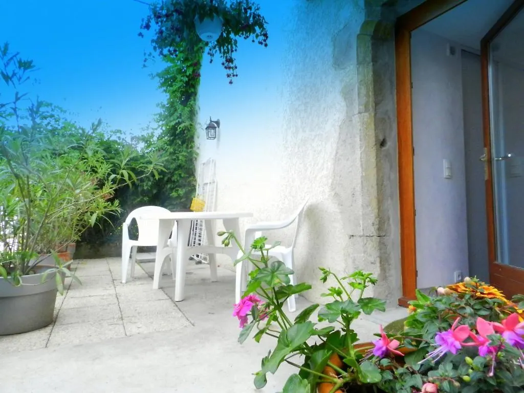 Apartment Gite Les Platanes Sainte-Helene-du-Lac France